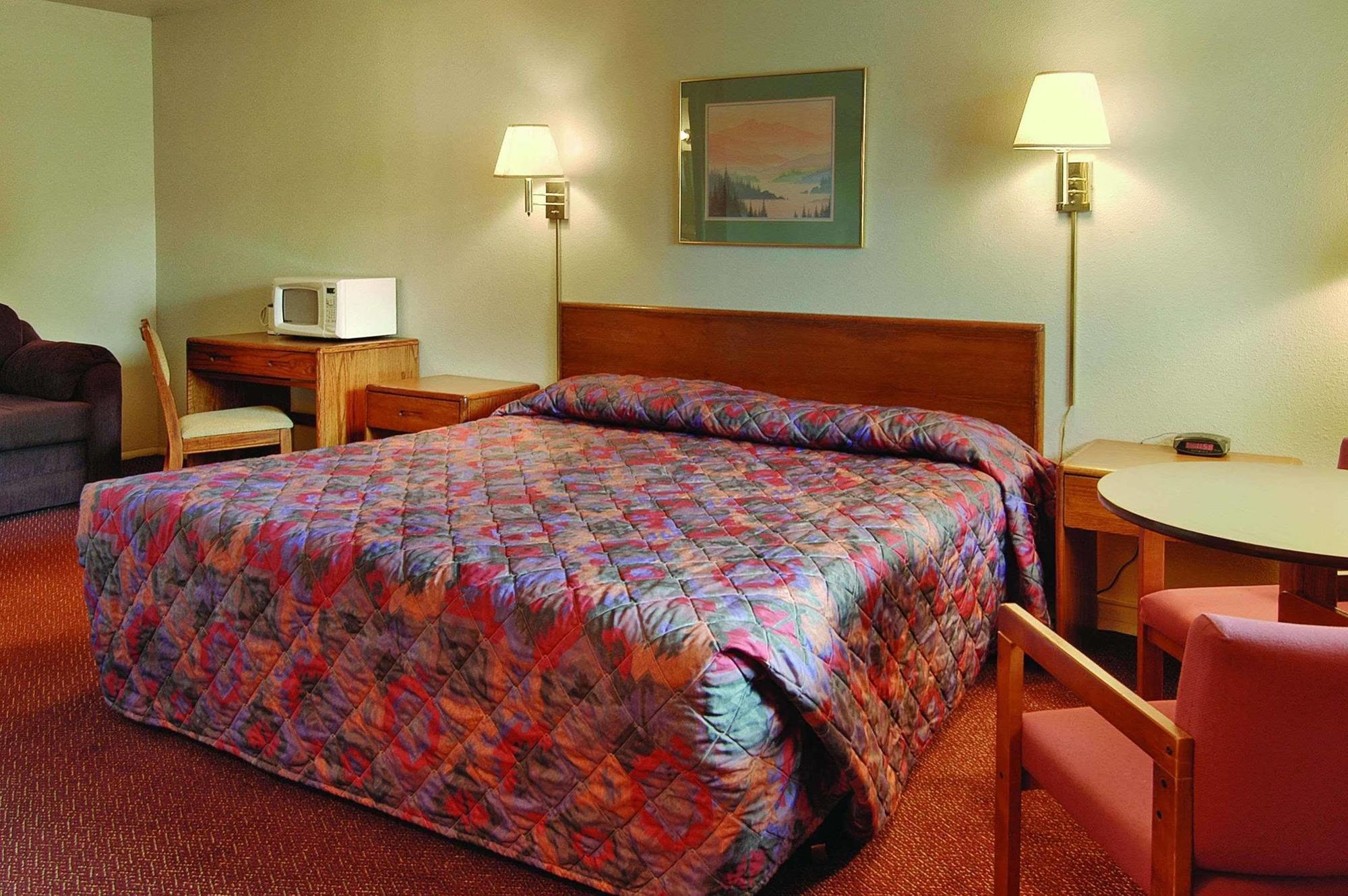 Travelodge By Wyndham Durango Room photo